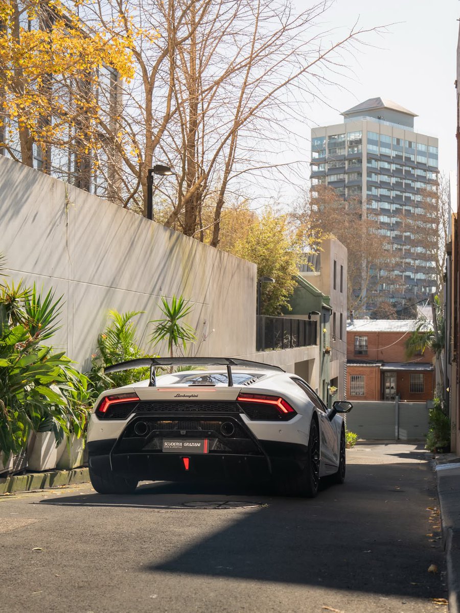 gamzeeker35's tweet photo. Lamborghini Huracan Performante 
Shot on Sony A6700 with Tamron 17-70 F2. 8 https://t.co/d75fUfuLZn