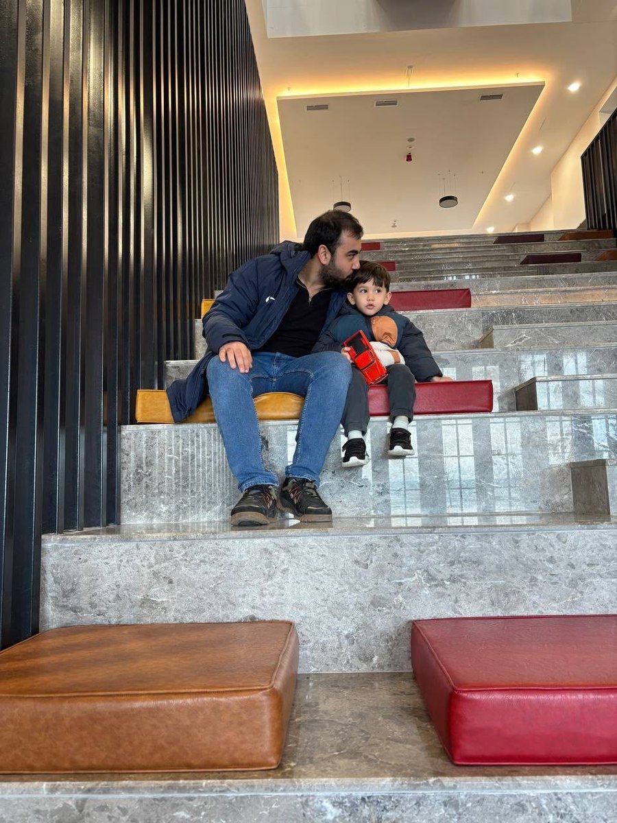HakanKT50's tweet photo. Hiç kontenjan açılmaması 3-4 yıldır yuvaları yıkıyor. Hakim ve savcı eşlerine tanınan il emri, eşi farklı kurumda çalışan öğretmenlere de tanınmalı. @Yusuf__Tekin il emrinin yeniden değerlendirilmesini talep ediyoruz. #AilemiVerYusufTekin 🏡✊⌛ https://t.co/zg2S8ptx71
