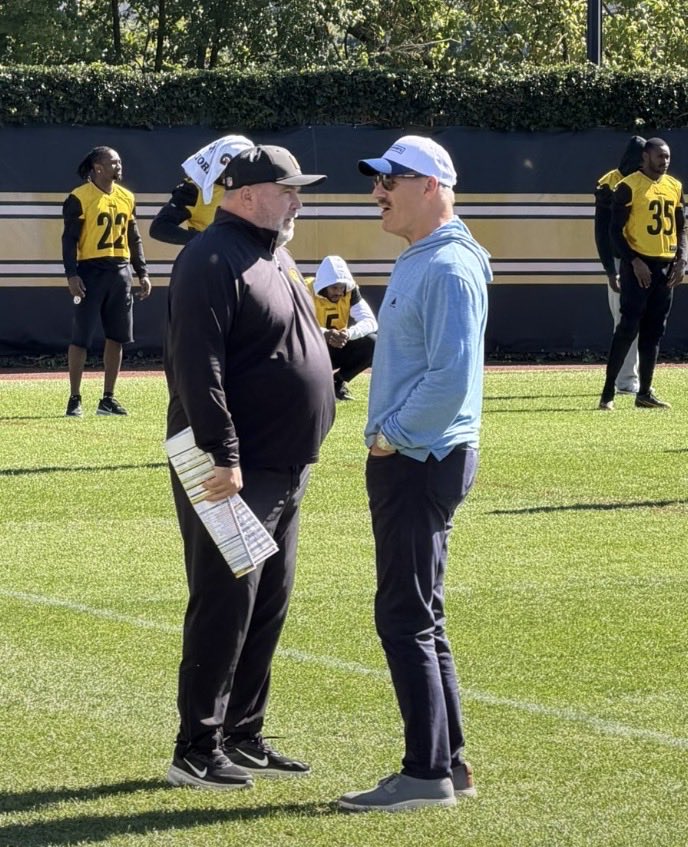 Pigskin_Papi's tweet photo. No wonder Massive Mike McCarthy can’t figure out the offense. He can’t even figure out where his dick is! His gut is so HUGE that its gravitational pull is causing Aaron’s passes to sail, and our receivers to drop the ball. Will “Big Mike” even survive for his 5 year deal? GROSS! https://t.co/gmMfkevBan