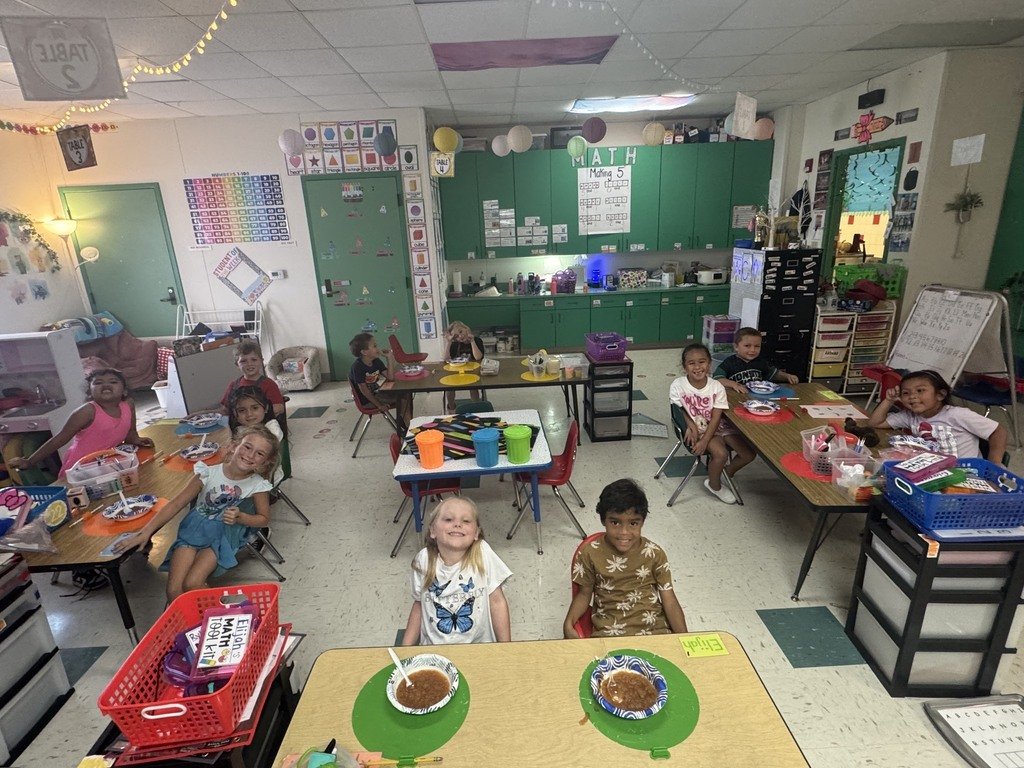 GroesbeckHOW's tweet photo. 📚❤️ So Much Learning Happening at HOW! ❤️📚
Homecoming Week may have been full of fun, but our little Goats were still busy learning! 🐐✨
We love seeing our students learning, exploring, questioning, and experiencing what they are learning firsthand! ❤️🐐📚 https://t.co/gcCpPqFk0V