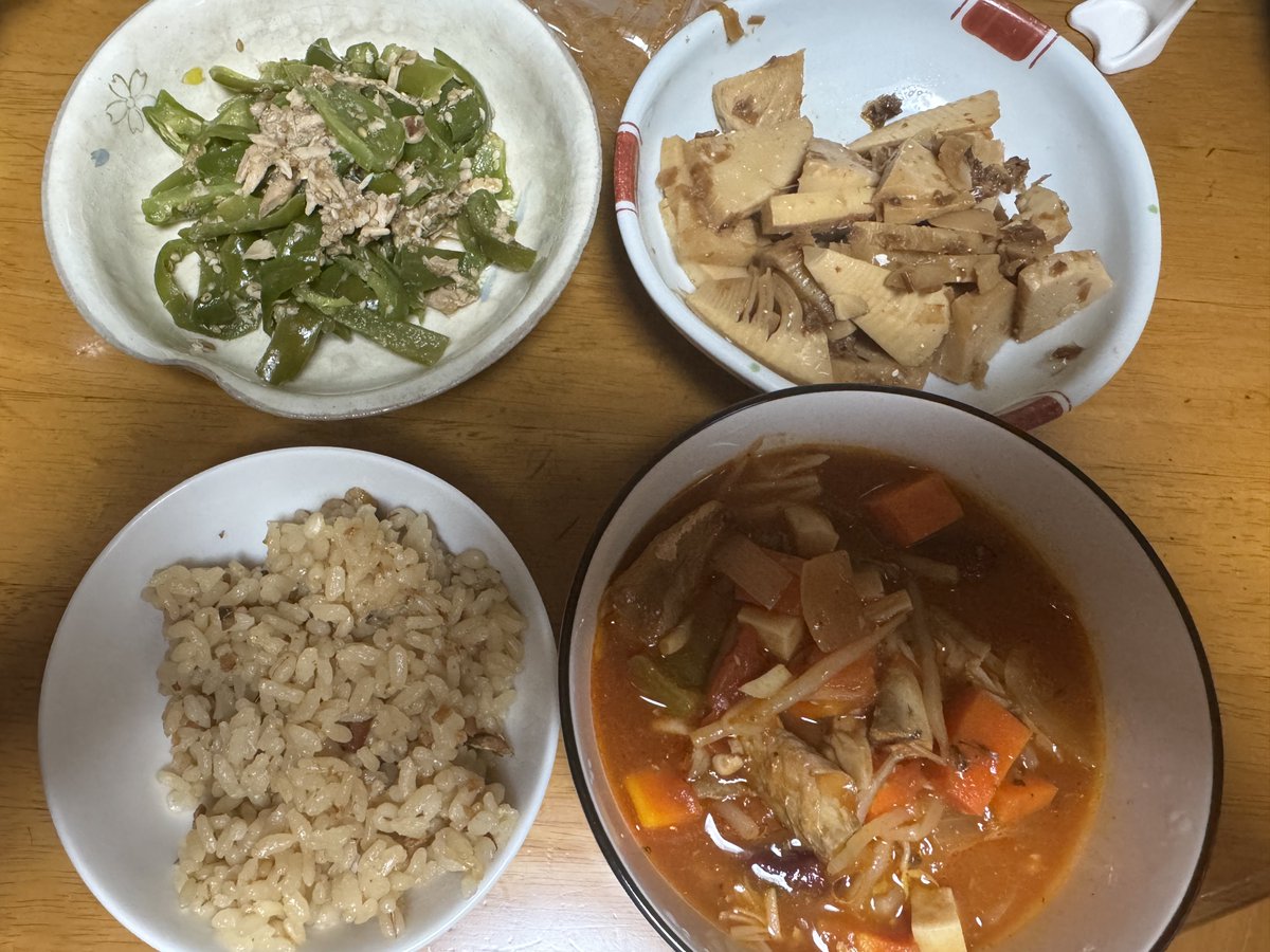hinata_5470's tweet photo. 実家飯 https://t.co/Mc8L909BYF