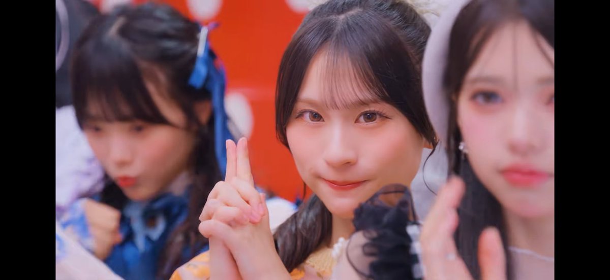 C6Kopi's tweet photo. 🌟【KAKUMEI 】のMV
ここにゃん🧡のウインク好き〜！！！🥰

#新井心菜 #MORSTAR https://t.co/5tZiTNYojb
