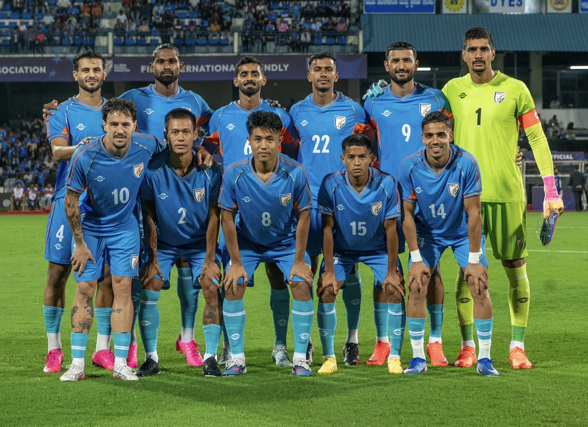 IndianFootball's tweet photo. United for India. 💙

#INDPAN #BlueTigers #IndianFootball https://t.co/segHs74RqQ