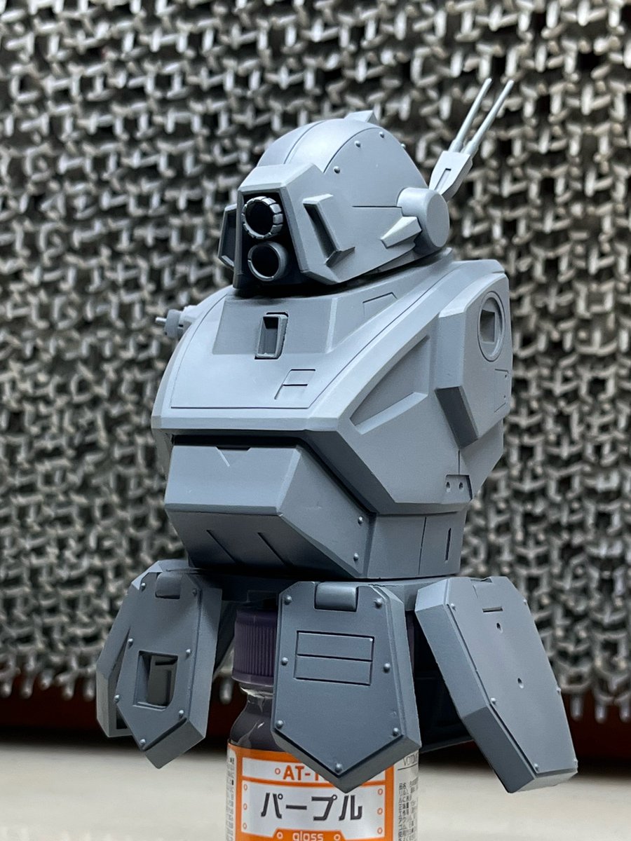 niconicorea's tweet photo. ガイアノーツ グラントリードッグ
塗装前にまずは、サフ入れ開始。
プライマーを加えたサフでチェックしながら表面処理繰り返して終了です。

#ボトムズ https://t.co/P0DXdtNA9C