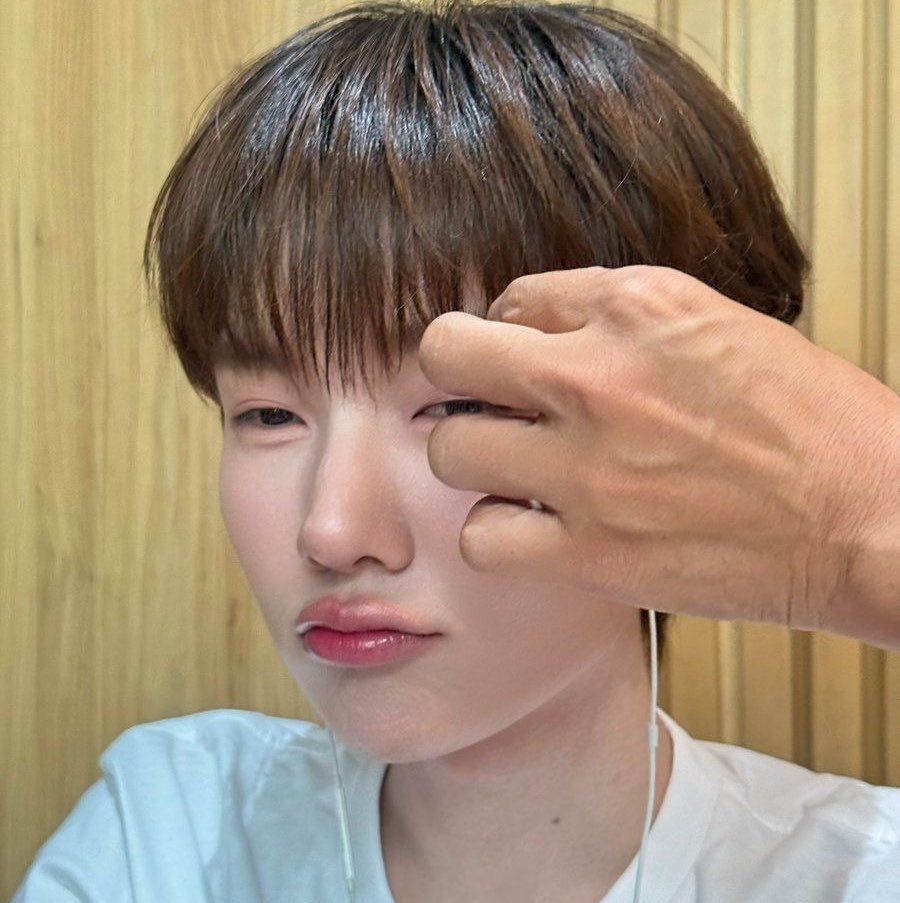 starforhr's tweet photo. หน้าเหมือนลูกแพะ 🤏🏼 https://t.co/UEHwnWyJzj
