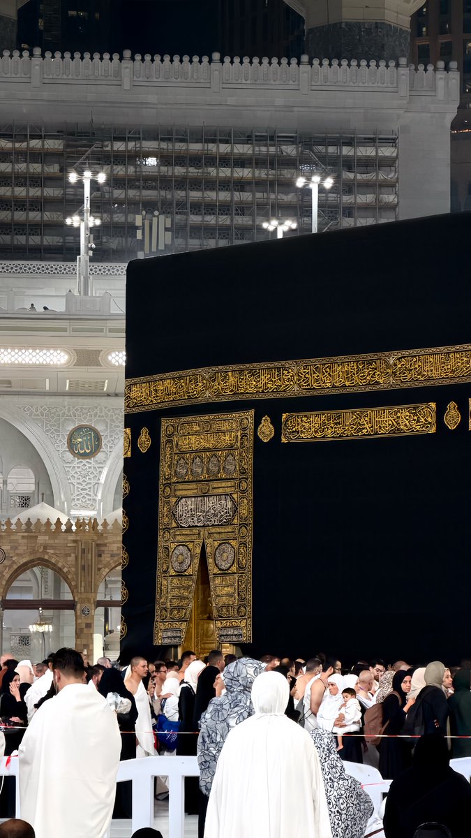_ARji1's tweet photo. ﴿وَإِذْ قَالَ إِبْرَاهِيمُ رَبِّ اجْعَلْ هَذَا الْبَلَدَ آمِنًا﴾

اللهم احفظ مملكتنا وأدم عليها أمنها وأمانها، واحفظ الحرمين الشريفين ووفّق كل من يقوم على خدمتهما وخدمة ضيوف الرحمن. https://t.co/1omF8wjAnJ