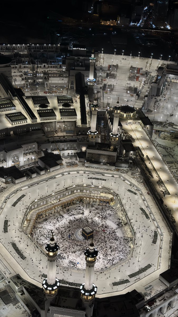 _ARji1's tweet photo. ﴿وَإِذْ قَالَ إِبْرَاهِيمُ رَبِّ اجْعَلْ هَذَا الْبَلَدَ آمِنًا﴾

اللهم احفظ مملكتنا وأدم عليها أمنها وأمانها، واحفظ الحرمين الشريفين ووفّق كل من يقوم على خدمتهما وخدمة ضيوف الرحمن. https://t.co/1omF8wjAnJ