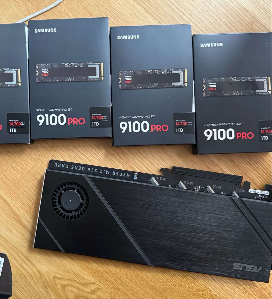 0xSero's tweet photo. 60 GB/s memory bandwidth 

Deepseek engram will fly https://t.co/7rYBcrlbN1