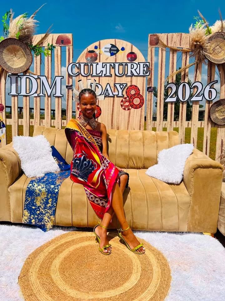 BuhleBakaNgwane's tweet photo. Seen today at IDM Culture Day 🎉
#buhle #kuhle #customs #tradition #sharing #learning #swati #eswatini https://t.co/QgMqAxSBQC