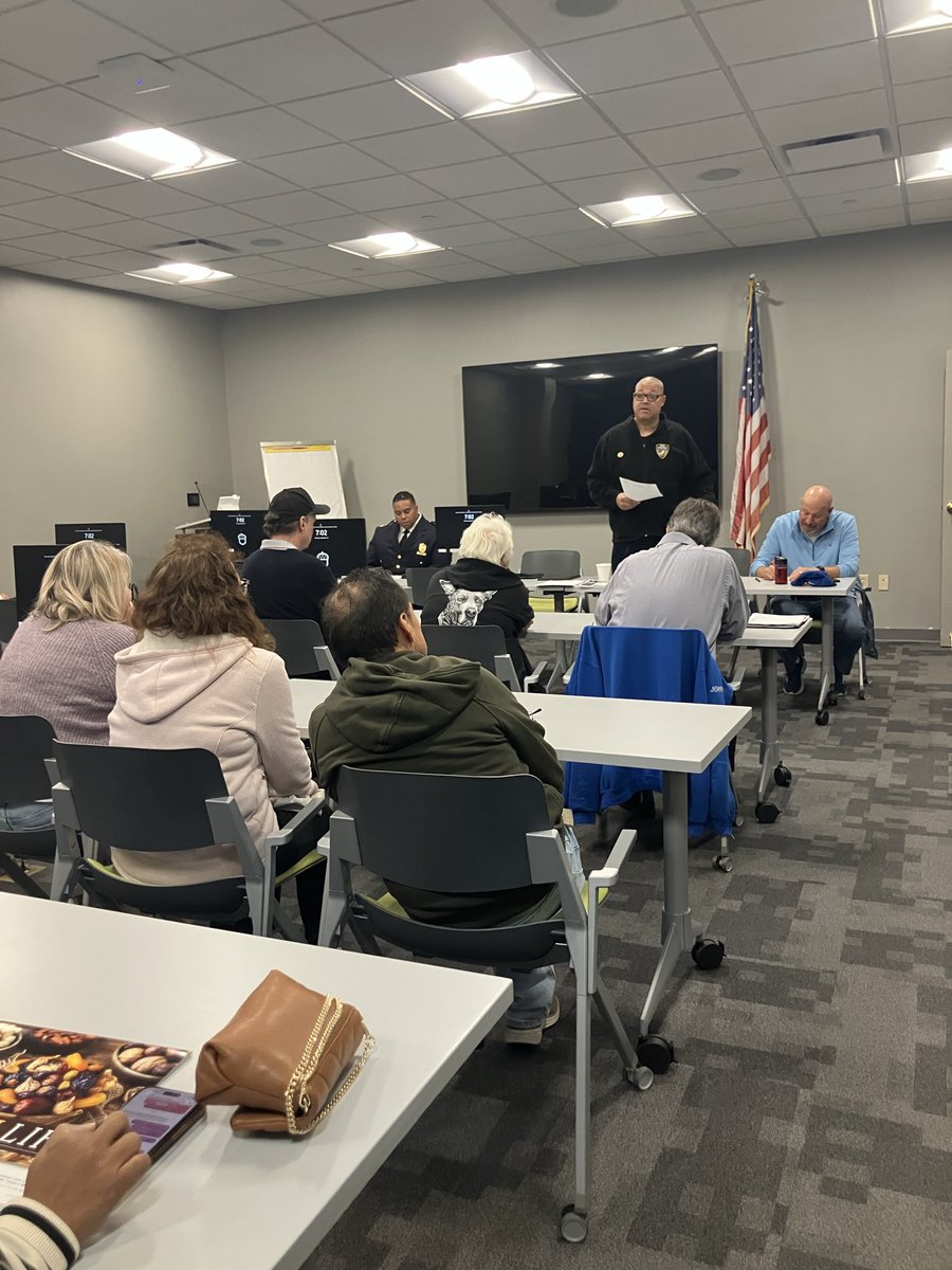 NYPD104Pct's tweet photo. Thank you to everyone from Ridgewood, Glendale, Middle Village, and Maspeth who came out to last nights @104PCC meeting! https://t.co/LIlpHZG6RQ
