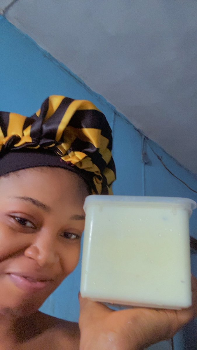 layzeelolita's tweet photo. It’s thick and it filled this big bowl https://t.co/XjK2CwOWS7