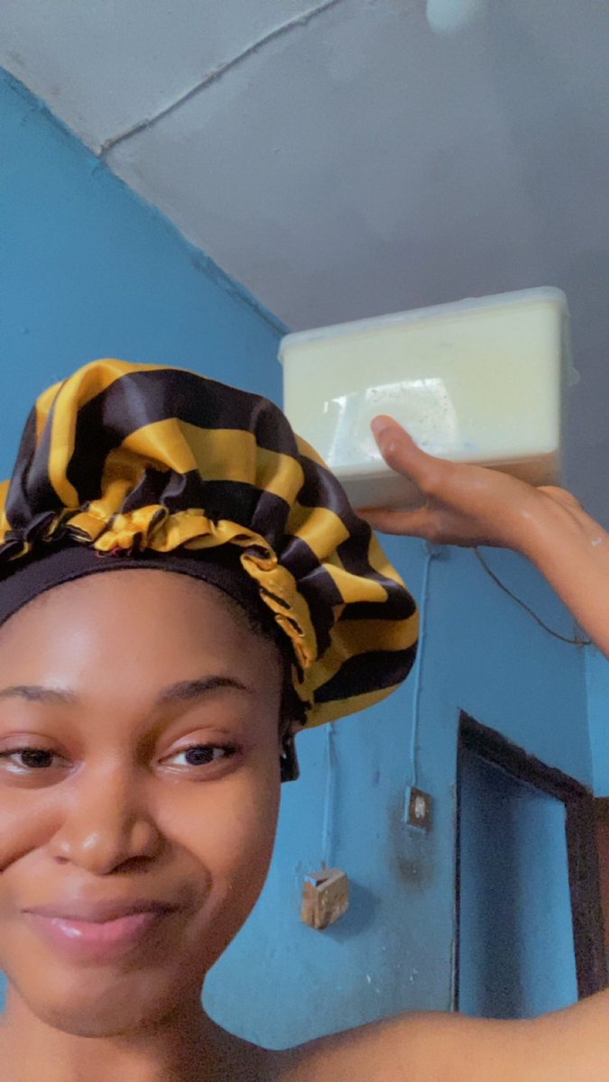 layzeelolita's tweet photo. It’s thick and it filled this big bowl https://t.co/XjK2CwOWS7