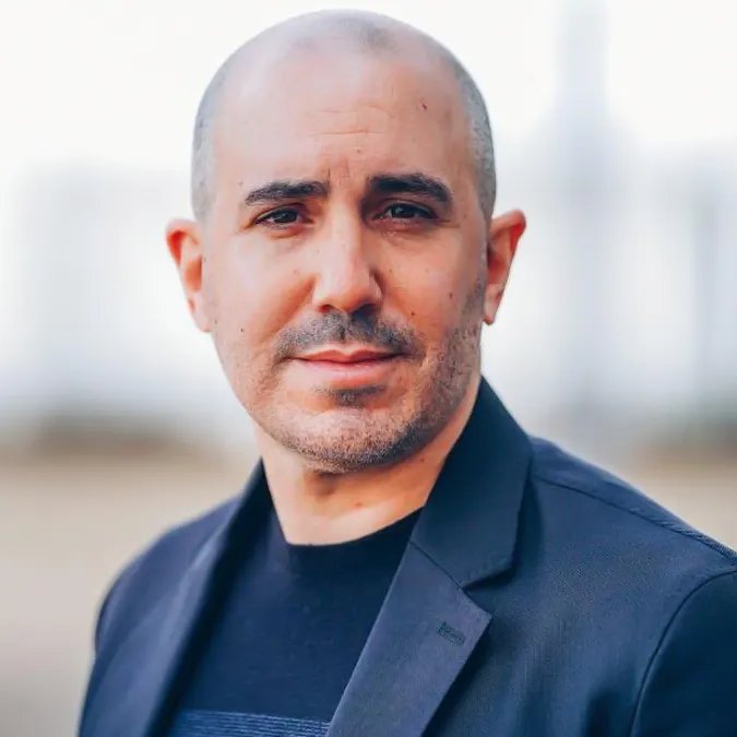 UtdDistrict's tweet photo. Omar Berrada's roles at Man City:

- Head of International Business Development (2011-13)
- Director of Partnership Sales (2013-15)
- Senior VP, Group Commercial Director (2015-16)
- Chief Operating Officer (2016-20)
- Chief Football Operations Officer (2020-24) https://t.co/Ju7d8ZQ3rX