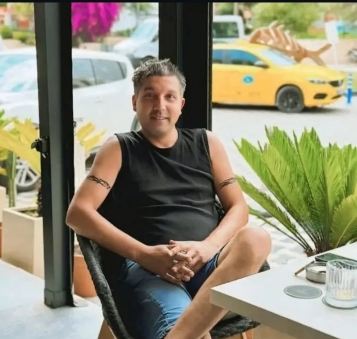 ASLANijuvc's tweet photo. @CuckoldEmpirex Evli çiftler ve tek bayanlar.. https://t.co/Sz01pA4TZN
