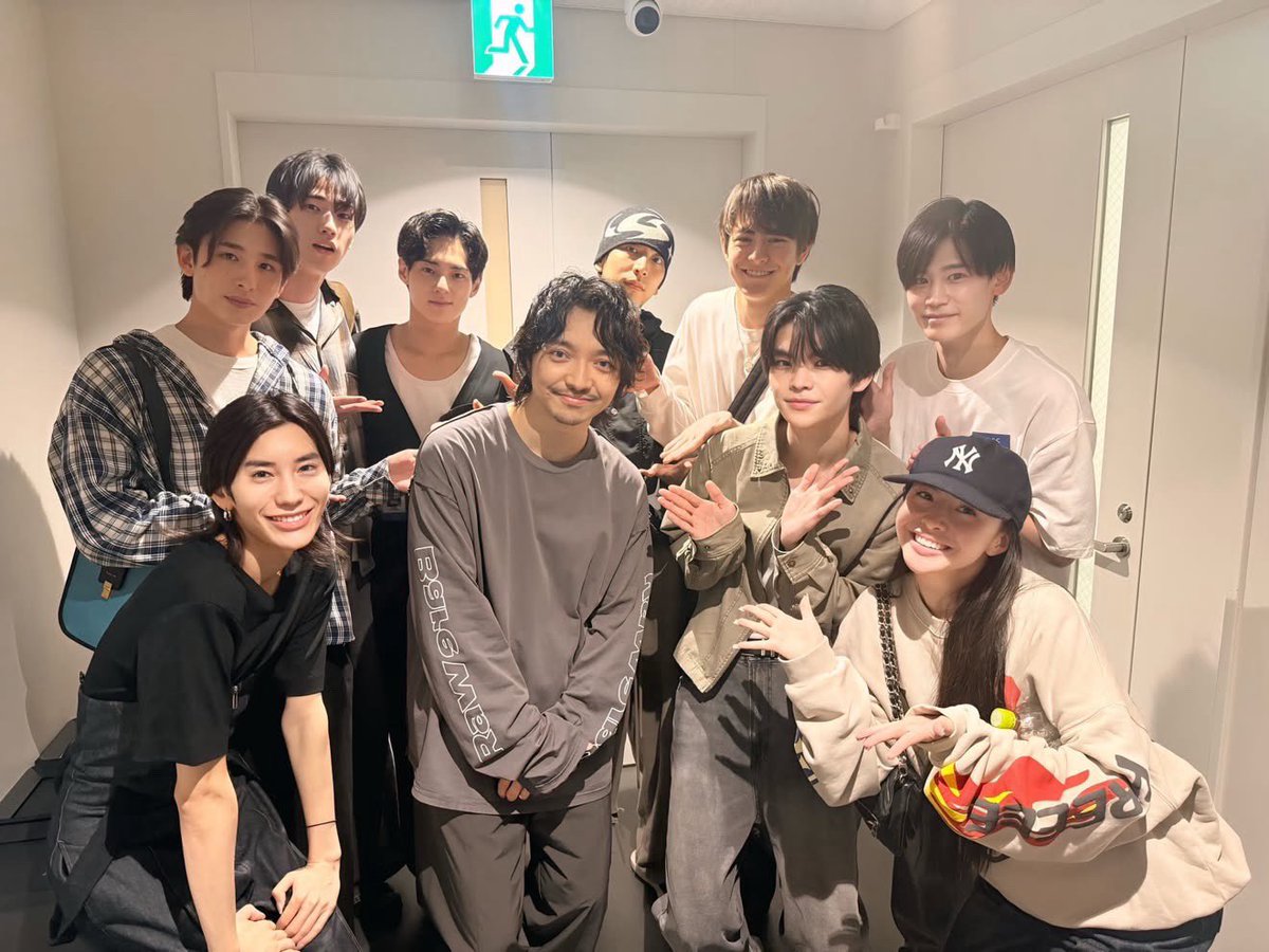 Shimizu_Koyo's tweet photo. DAICHI MIURA LIVE TOUR 2026 Raw / Bare

事務所の先輩である三浦大知さんのライブに行かせて頂きました！
とにかく一瞬たりとも気を抜けないくらいくぎずけになり何度も何度も鳥肌が立つほど心が踊らされました！

引き続きツアー頑張ってください!!
 ＃三浦大知
 #RawBare https://t.co/UTB4sNWg7U