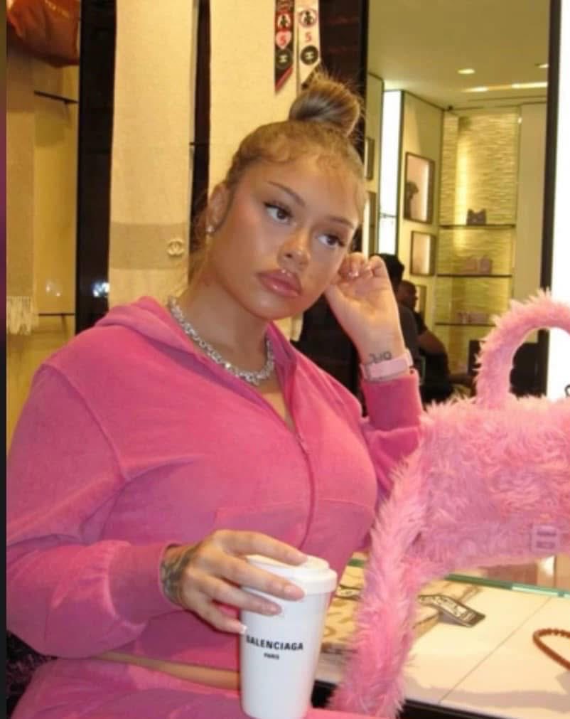realbbymula's tweet photo. When he’s telling me a story that involves another female 🧐🧐🧐👀 https://t.co/EgZbQFw5sr