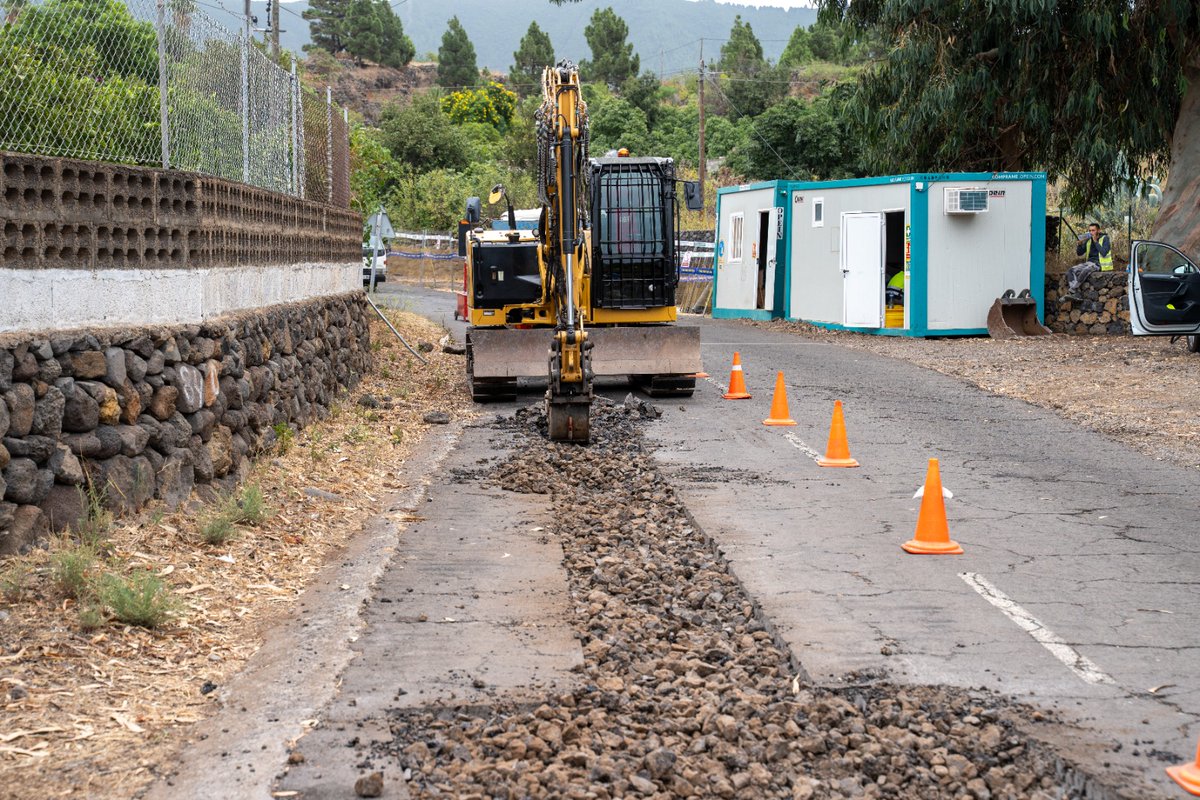 tvlapalma's tweet photo. 📣El Gobierno de Canarias ejecuta las obras que permitirán conectar 751 viviendas a la red de saneamiento de El Paso
https://t.co/ST55ikJqZD #TVLaPalma #Gobierno #ElPaso #Saneamiento
📰Noticia Completa: https://t.co/61ECs4rQXr https://t.co/LcDhpfNkj5