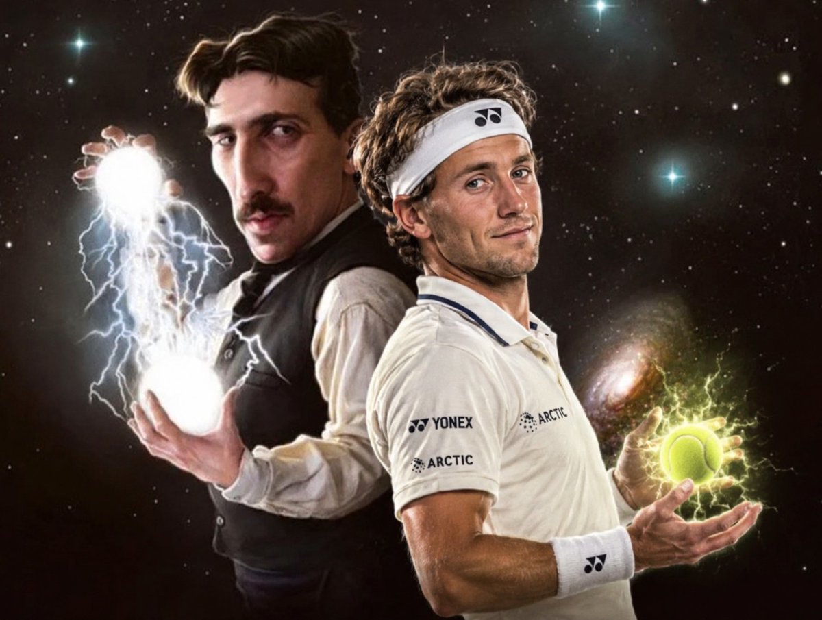 cerundolytics's tweet photo. LA SORPRESIVA TÁCTICA DE CASPER RUUD 🙀🙀

"Tras verme superado en el tie-break del primer set, fui aconsejado por Carlos, sin embargo por su poco manejo del inglés no logré entenderlo a la perfección, sólo entendí »hazlo pensar en la red«."

Mencionó inicialmente, luego añadió:

"Cuando subía a la red lo hacía dividir por 2 cifras, es la mejor forma que se me ocurrió de hacerlo pensar y los argensimios tuvieron un mal desempeño en las pruebas PISA. Funcionó."

Fuentes: 
@CasperRuudARG