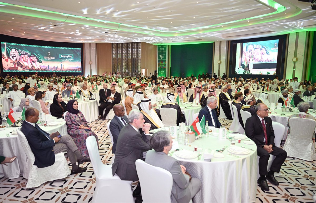 Alajmiphoto's tweet photo. كل عام والمملكة العربية السعودية قيادةً وشعبًا بألف خير بمناسبة اليوم الوطني الـ96 🇸🇦
وشكرًا لسعادة السفير على الدعوة الكريمة وحفاوة الاستقبال🤍 https://t.co/qyUpg80xar