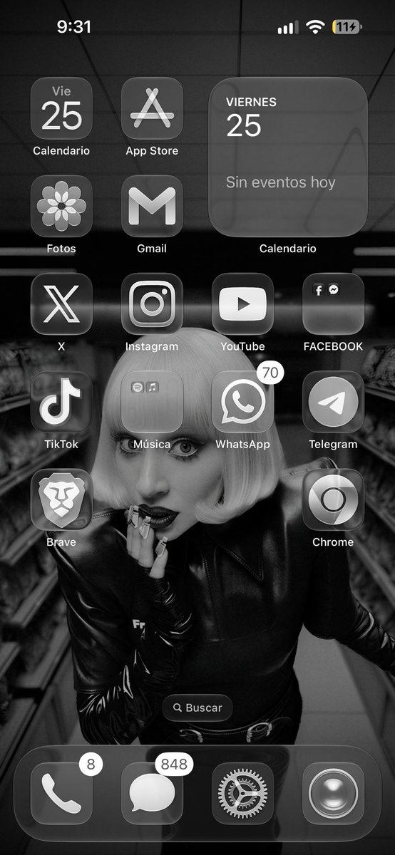 MrRamses94's tweet photo. @eaefelps No se con cual quedarme 😩Ayudaaa😫
Wallpaper lady Gaga https://t.co/uo7AiBSaTh