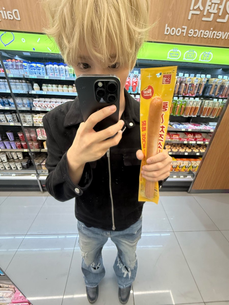 neummm_'s tweet photo. 260925 #장한음 인스타 게시물

250925

#장한음 #한음 #HANEUM #ハヌム #张瀚音 https://t.co/N3qrmrfFe2
