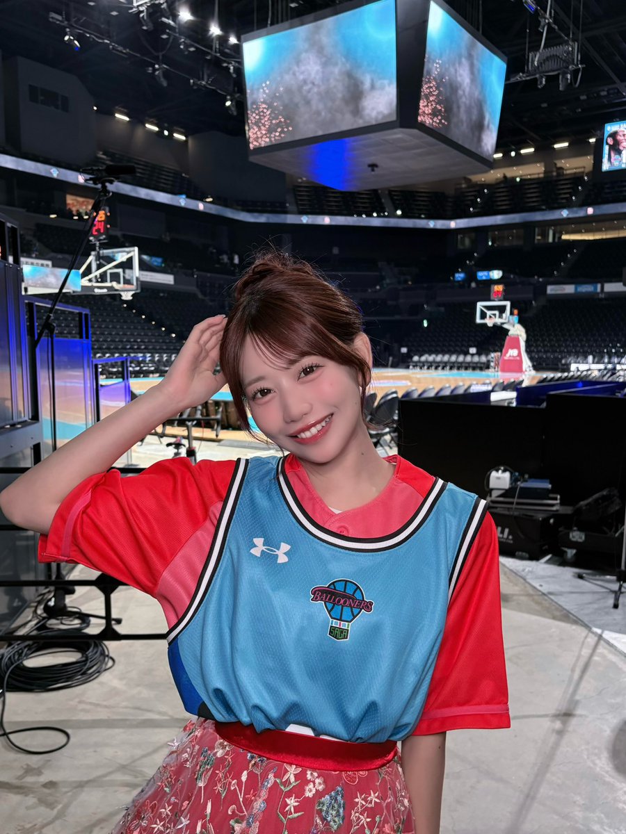 mayumi_ss1227's tweet photo. 佐賀バルーナーズ ハーフタイムショー
ありがとうございました🏀🩵

白熱した試合、客席からも沢山応援させてもらいました‼️とても心動かて熱い気持ちになりました!✨️

そして
TEAM KAWAII LAB.の新曲
『Over Drive』初披露‼️🪩

B祭、これからも
カワラボ 盛り上げていきます🏀❤️‍🔥 https://t.co/oI5v831edE
