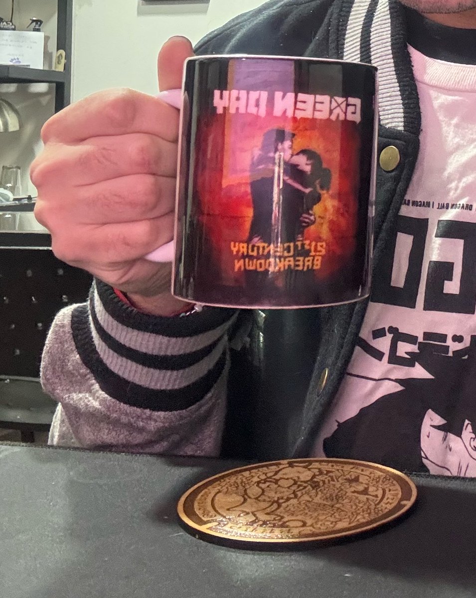 NotDelonge's tweet photo. @mgcbluntz have some coffee !! https://t.co/KICrgkVEFd