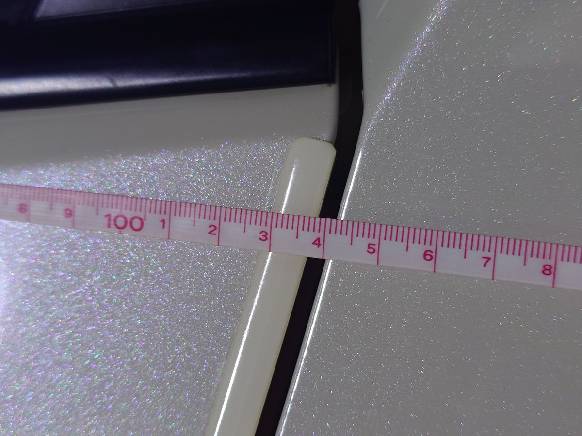 Fista__'s tweet photo. VABのリアドア104cmに対して、GR.GVは94.5cmと約10cmの全長の���。

GRFとVABで子育てしてると、リアドア全長が短い方が、狭い駐車場でチャイルドシートの乗り下ろしが楽だったなーと思う。 https://t.co/4PtCx8t39D