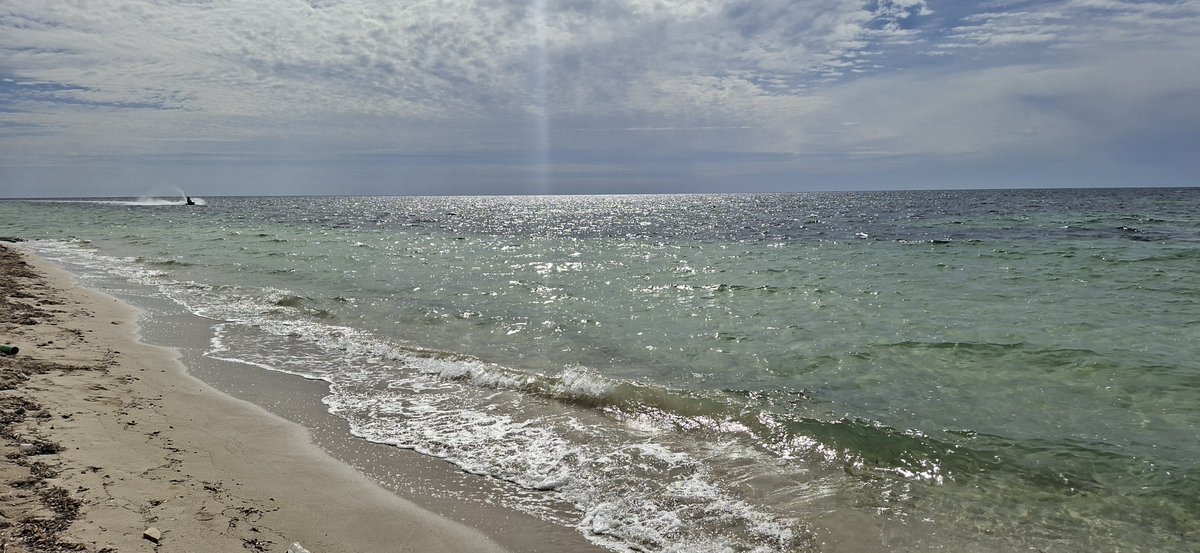 tema_alagouri's tweet photo. #Beach #Benghazi_Libya
Happiness and peace come in waves,💙🏖 https://t.co/noJK4bdxxi