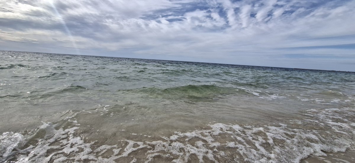 tema_alagouri's tweet photo. #Beach #Benghazi_Libya
Happiness and peace come in waves,💙🏖 https://t.co/noJK4bdxxi