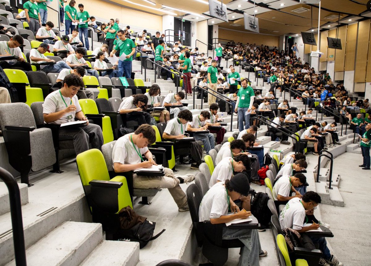 Cardenas_JorgeH's tweet photo. Tener 114 estudiantes participantes y en este año en el XIV Concurso de Integrales de la Facultad de Ciencias de la #UNALMedellín es un gran suceso. Llena de entusiasmo y optimismo,  por la pilera de tantos de nuestros estudiantes que participan voluntariamente en este encuentro. https://t.co/m9X5q1IebT