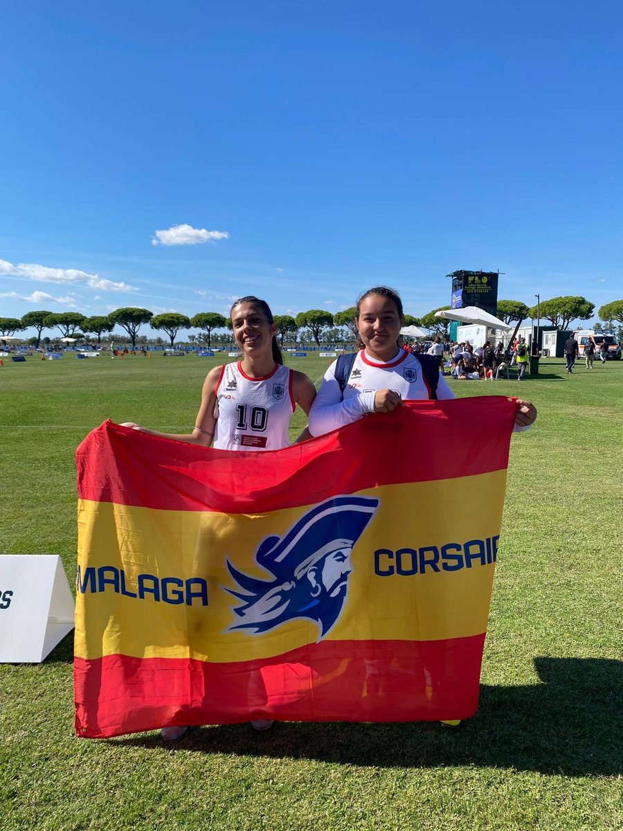 MalagaCorsairs's tweet photo. Orgullosos de tener por tercer verano consecutivo representación del club en la selección española U17 femenina de flag football para el Europeo. Este año están Violeta Rebollo y la debutante Emma Mayenco, ambas hijas de dos antiguos jugadores del tackle. ¡Sigue la estirpe! https://t.co/soJXYSWMLS
