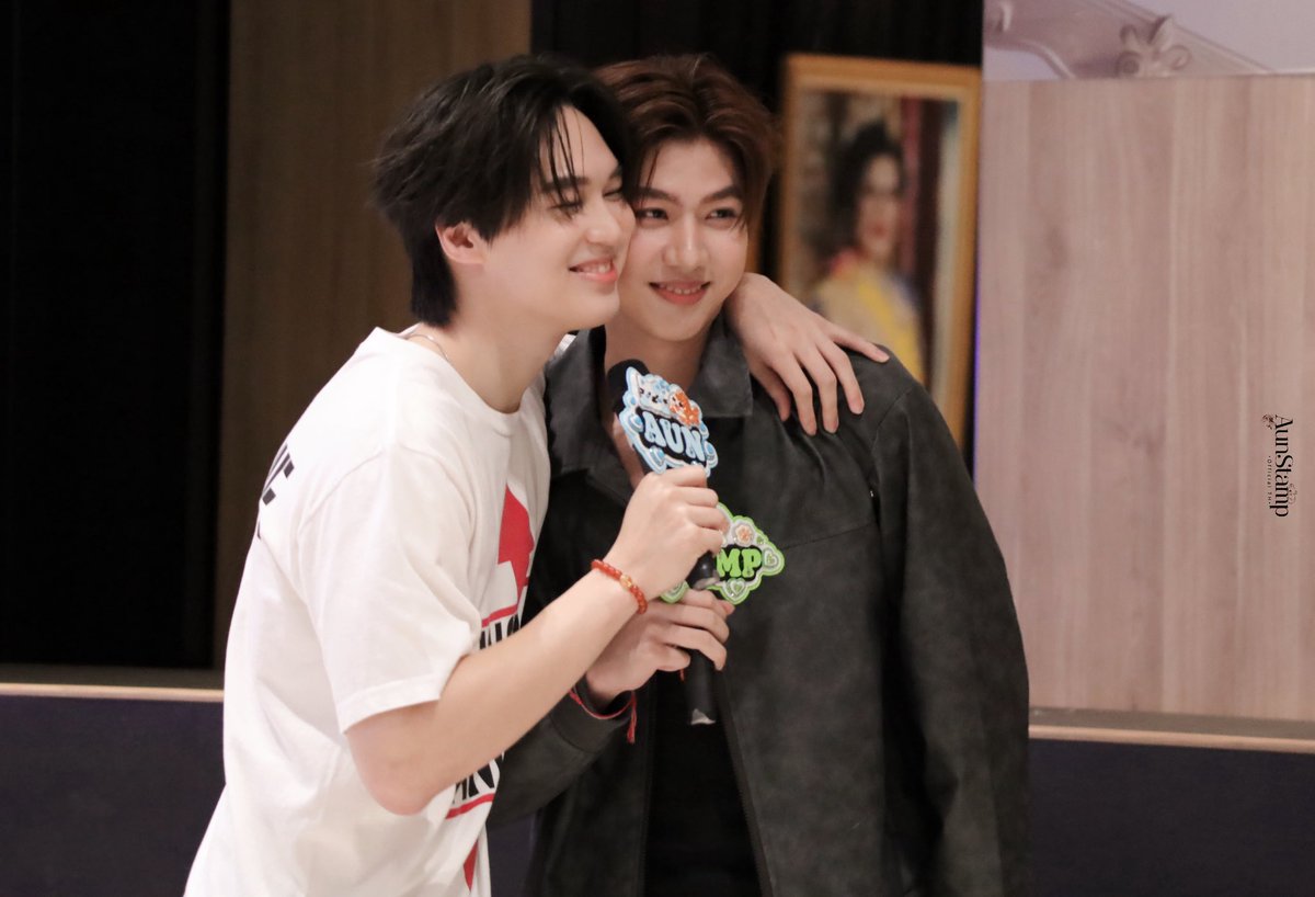 AunStampOFC_TH's tweet photo. เอาจุ่มแก้มมาส่งเข้านอนค้าบ ขอใ้ห้หลับไม่ฝันนะคับ😴

[ #Aunstamp ] https://t.co/xnoDBgZZrq