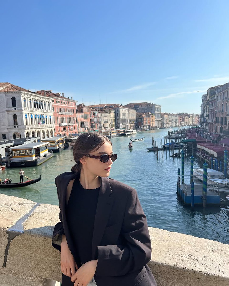 EllynVespeyug's tweet photo. Little trip to Venice🇮🇹🍝 https://t.co/WPQLXpczd9