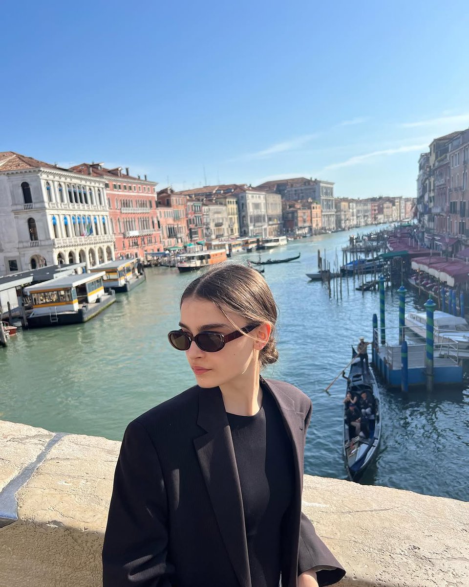 EllynVespeyug's tweet photo. Little trip to Venice🇮🇹🍝 https://t.co/WPQLXpczd9