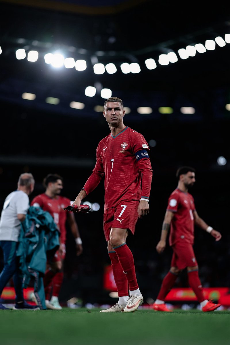 _gjr7's tweet photo. Cristiano Ronaldo 🐐♥️
#NationsLeague | #PORWAL https://t.co/EDhCXvBnle