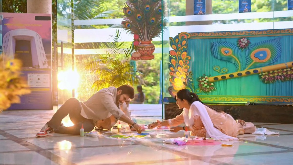 Introvert_girl4's tweet photo. Fav College Scene of them 

YFT HITS 50
#YehFitoorTera 
#IshhanDhawan 
#Debchandrimaroy https://t.co/pAfI17ycZb