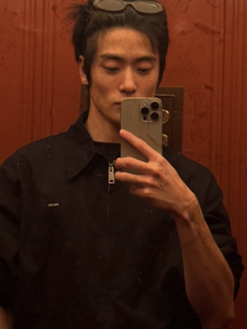 yunofull's tweet photo. handssss https://t.co/vqsjfEkSm2