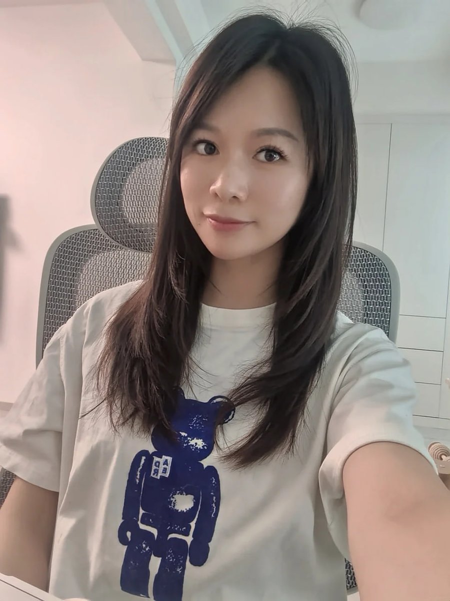 ccomelenui's tweet photo. 中秋缺个赏月搭子，我负责月饼， https://t.co/W78amfjoIj