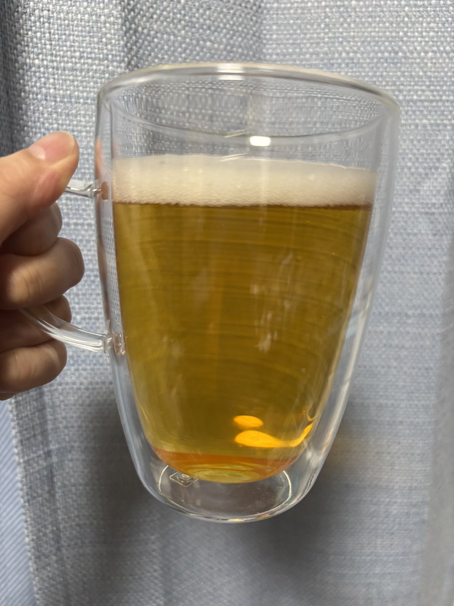 ryochang1229's tweet photo. えのぐとりっさんに、おつかんぱーい！

（自宅ではグラスで飲む派です） https://t.co/HdENlxRo2d