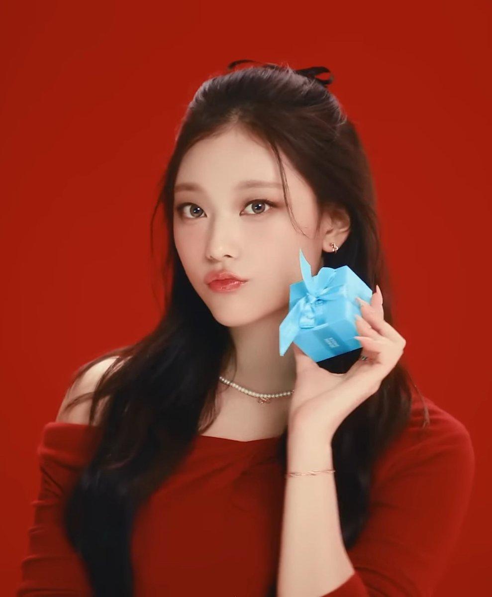 shaberuthecat's tweet photo. 🖤♥️🖤
🩵🐱🩵
🖤♥️🖤
#HAERIN #해린 #ヘリン https://t.co/VzRWCymHv5