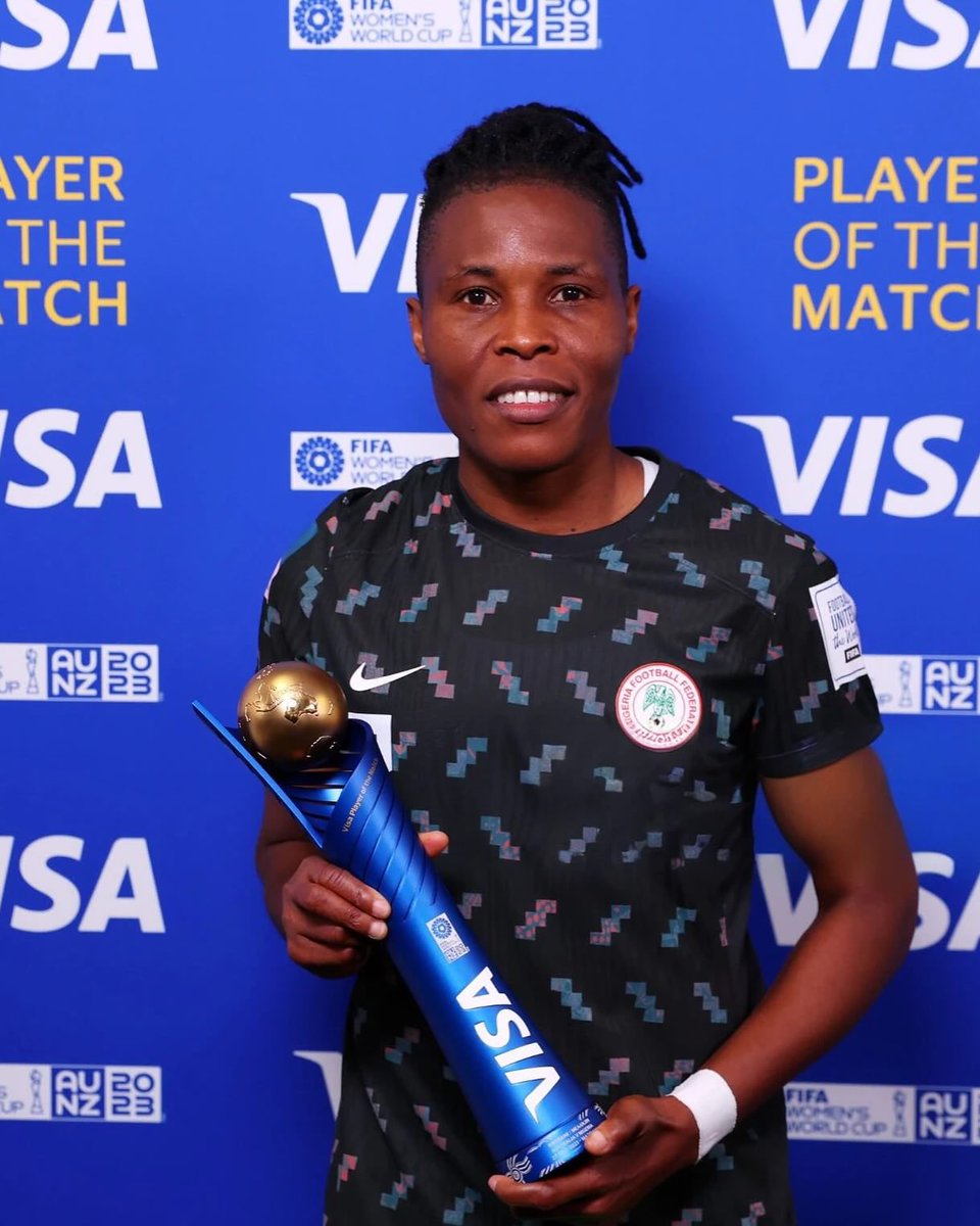 AdemolaVictorTv's tweet photo. After 16 years, four FIFA Women's World Cups, seven WAFCON appearances and five African titles, Osinachi Ohale @OhaleOsinachi has called time on her international career.

Thank you for your service to Nigeria, Osinachi. 

Forever a Super Falcon. 🇳🇬❤ https://t.co/CBMVSwyypz