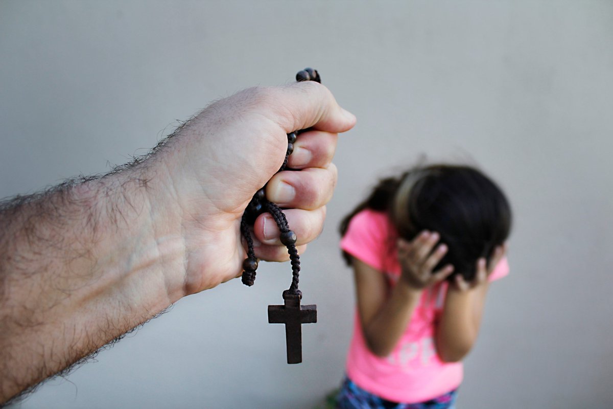 ChurchVictims's tweet photo. The Hypocrisy of Christians  #brentwood #essex #elim #elimpentecsotal #evangelcial #christian #church #abuse #cult #churchabsue #spiritualcontrol  https://t.co/IGBy8JcsAQ https://t.co/56mQ1UuUJi