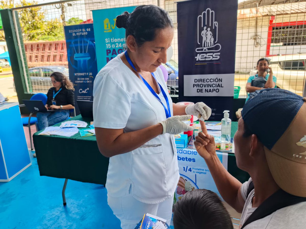 IESSNapo's tweet photo. 🩺 Participamos en la Brigada Social realizada en la parroquia Puerto Napo.

🤝 Brindamos atención médica y compartimos información sobre los beneficios de la #AfiliaciónJoven con la ciudadanía. 👥

@IESS_Napo https://t.co/SVUyDW7XGO