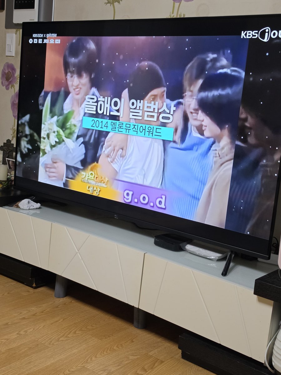 _minsun_0113's tweet photo. 3년전이래 벌써ㅠ https://t.co/E2TqeSmm0A