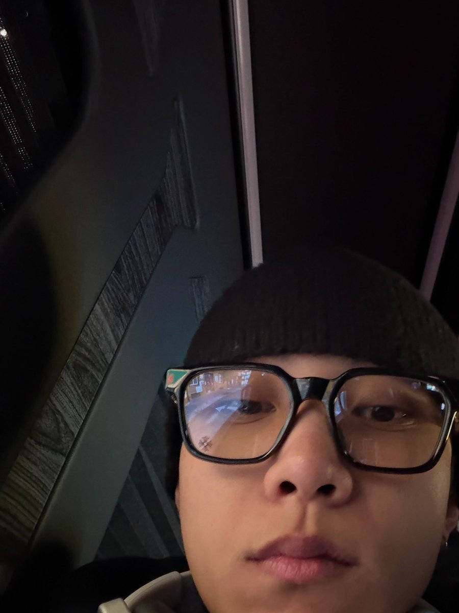 kimryulr's tweet photo. @selfolx Ajak bang. https://t.co/85JELnovzN