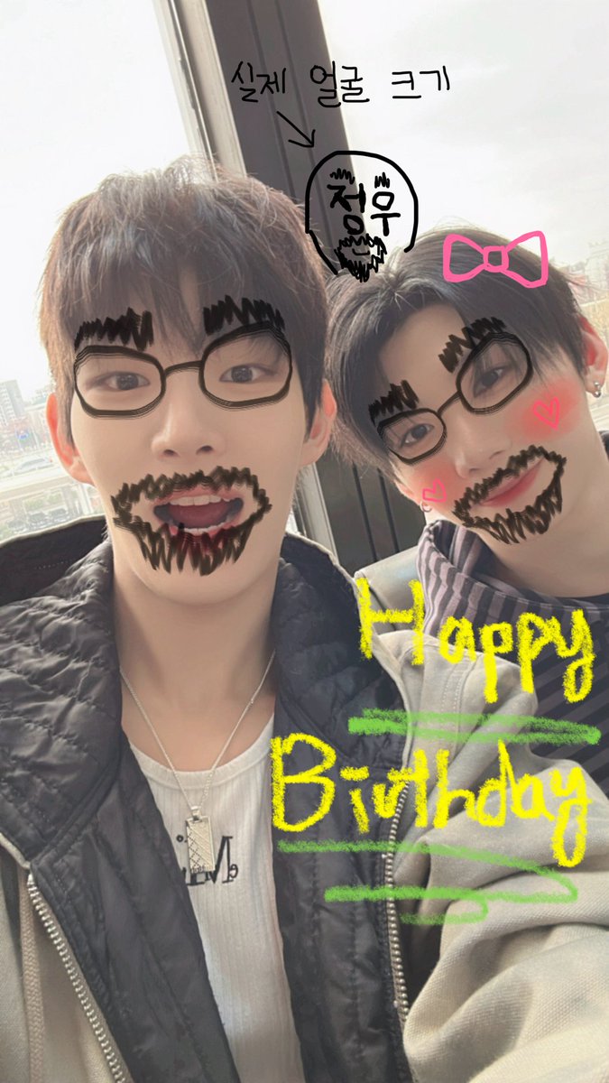 906files's tweet photo. no one will be left out in the ahjussi line 😁 https://t.co/vmZt9y7p5H