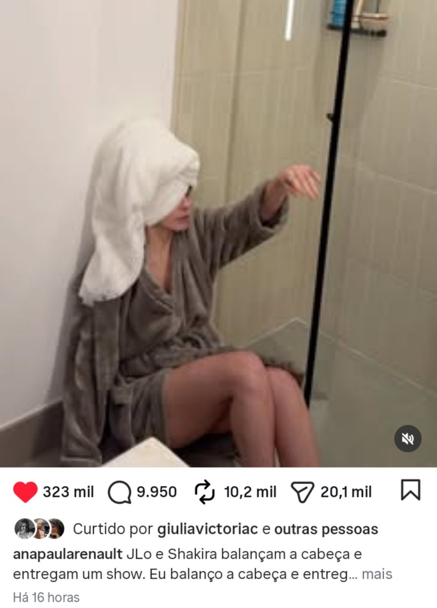 balfscait's tweet photo. o engajamento da ana paula postando vídeo engraçadinho vídeo sobre política e suas frases de tia QUE MULHER INSANA https://t.co/eu4AR7pZI5