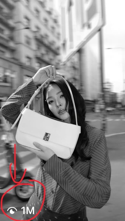 KimPei1994's tweet photo. Crazyyyy! 1M views in just 30 minutes
Fayemily geng makkkkkkk

#FerragamoXFaye #FerragamoSS27 #Ferragamo #FayePeraya  #MilanFashionWeek https://t.co/vDRMmMHiCl