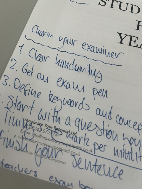 MaximizeYP's tweet photo. When 'charming the examiner' makes it into their notes, you know the Year 11 Maximize sessions @StratfordSchool got interesting!   Great insights from our presenter who, as a GCSE and A Level exam marker, knows exactly what examiners are looking for! https://t.co/JqIdU05hVm